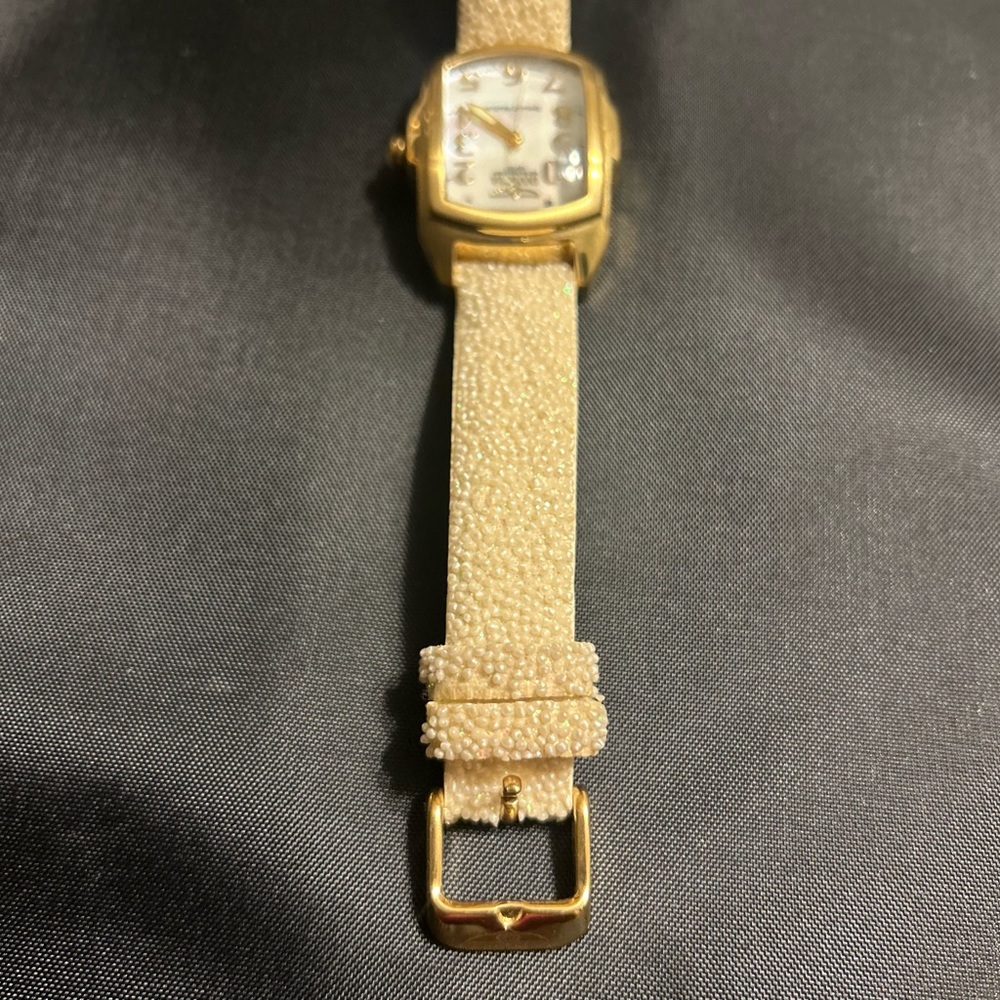 Invicta woman’s watch - Picture 3 of 5